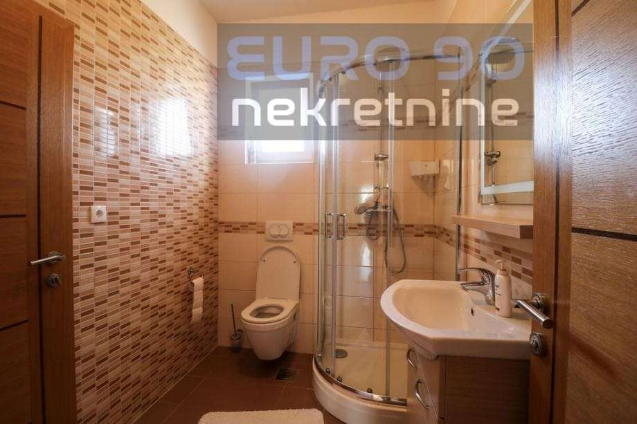 listing-small