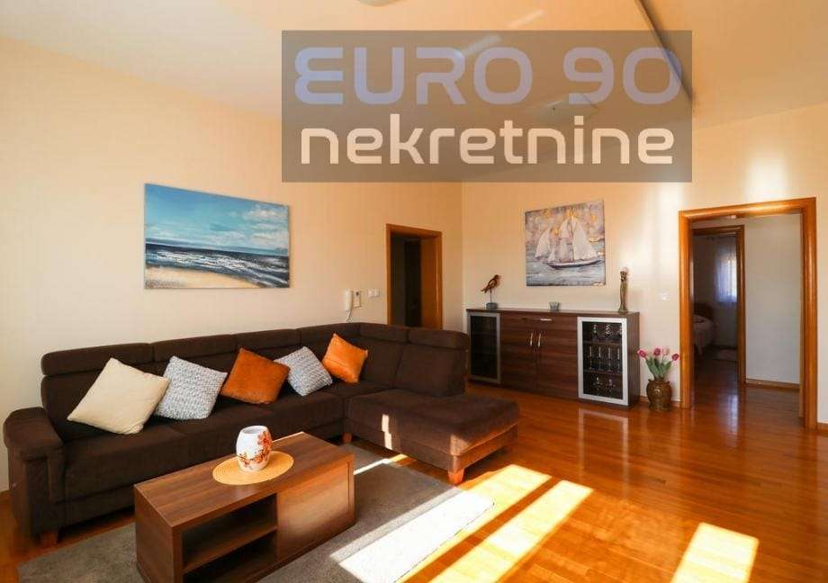 listing-small