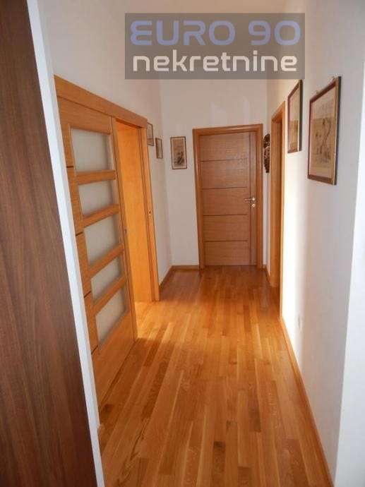 listing-small