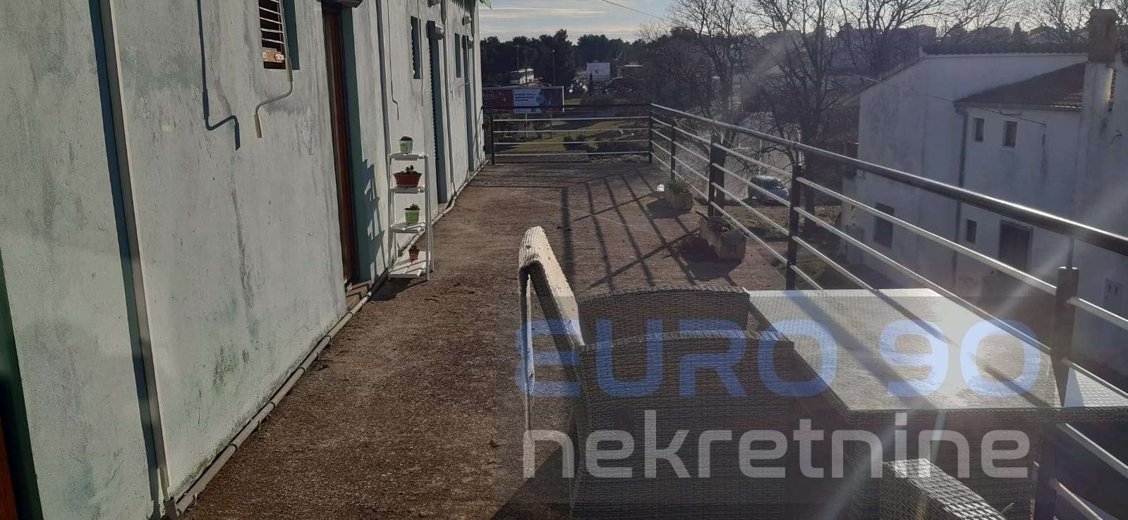 listing-small
