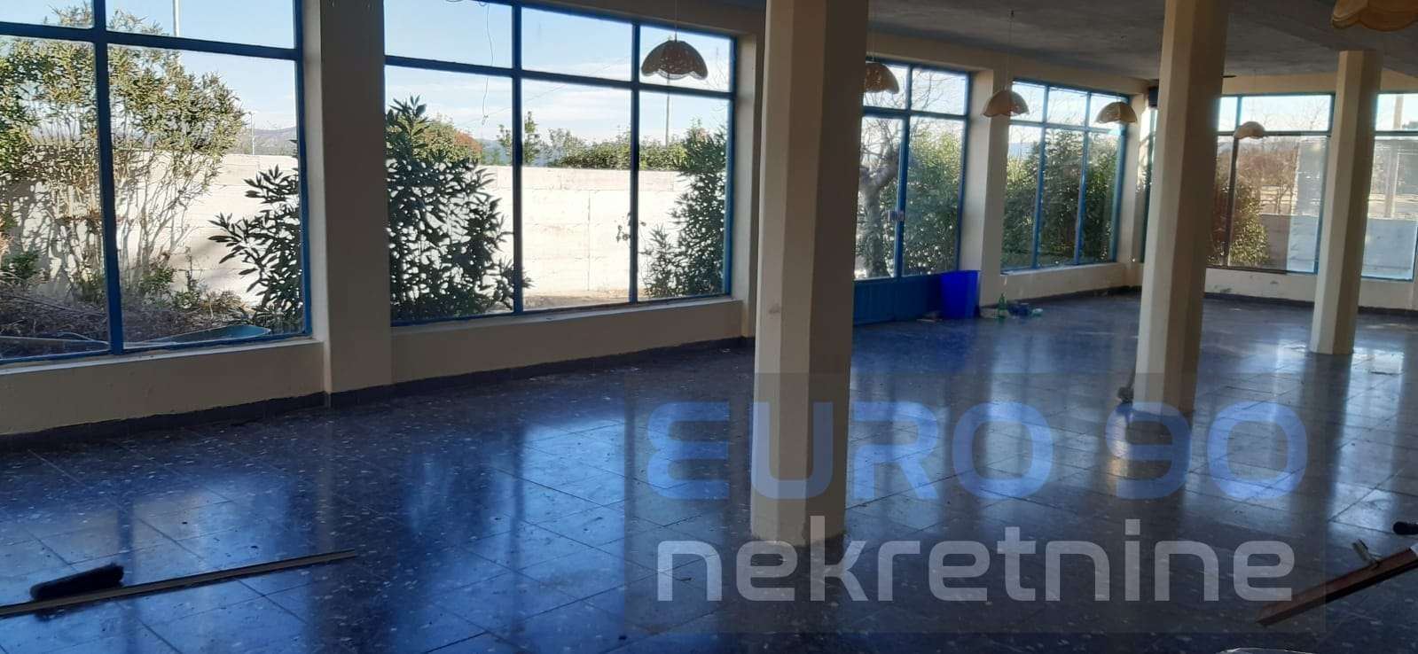 listing-small