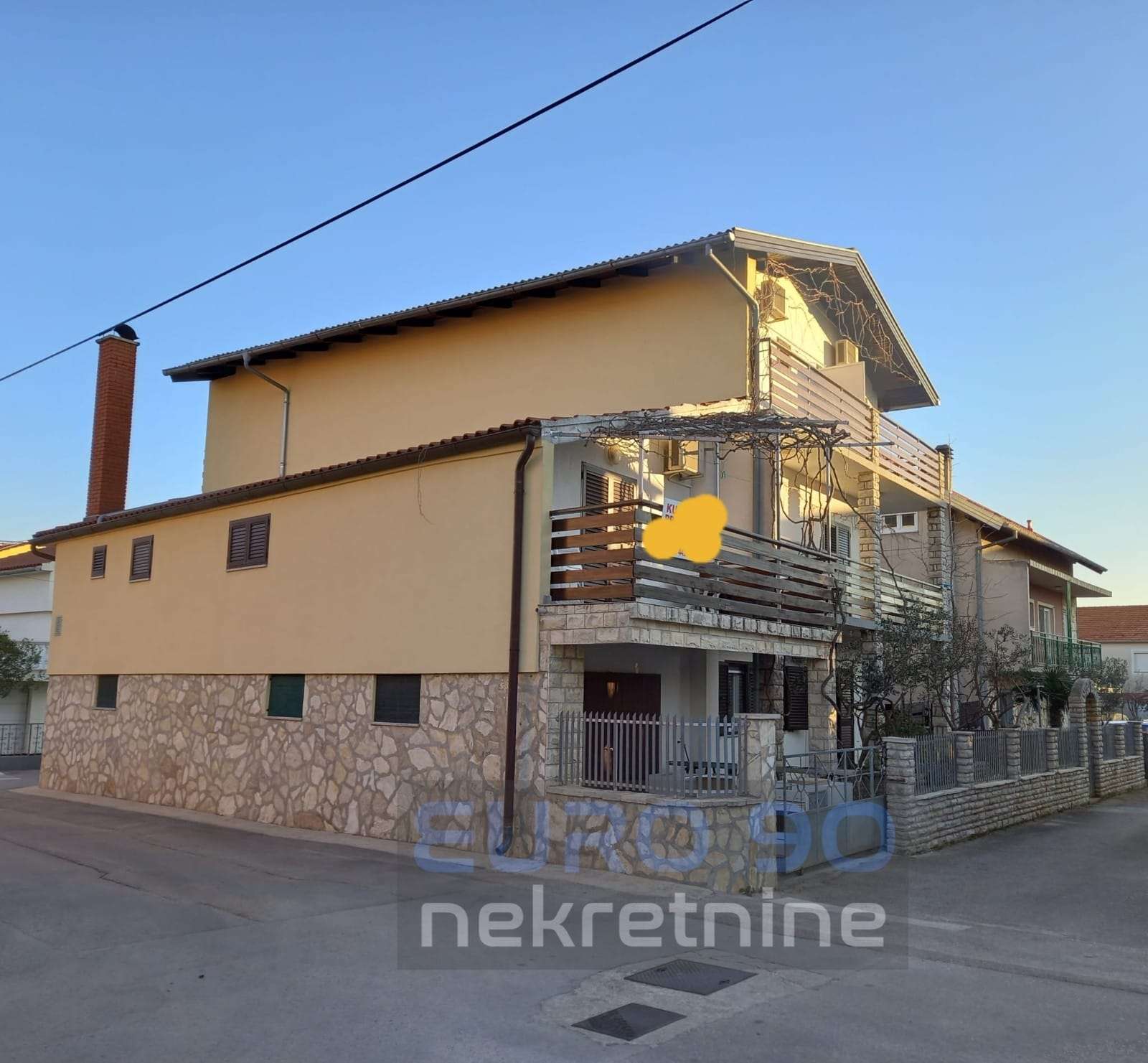 listing-small