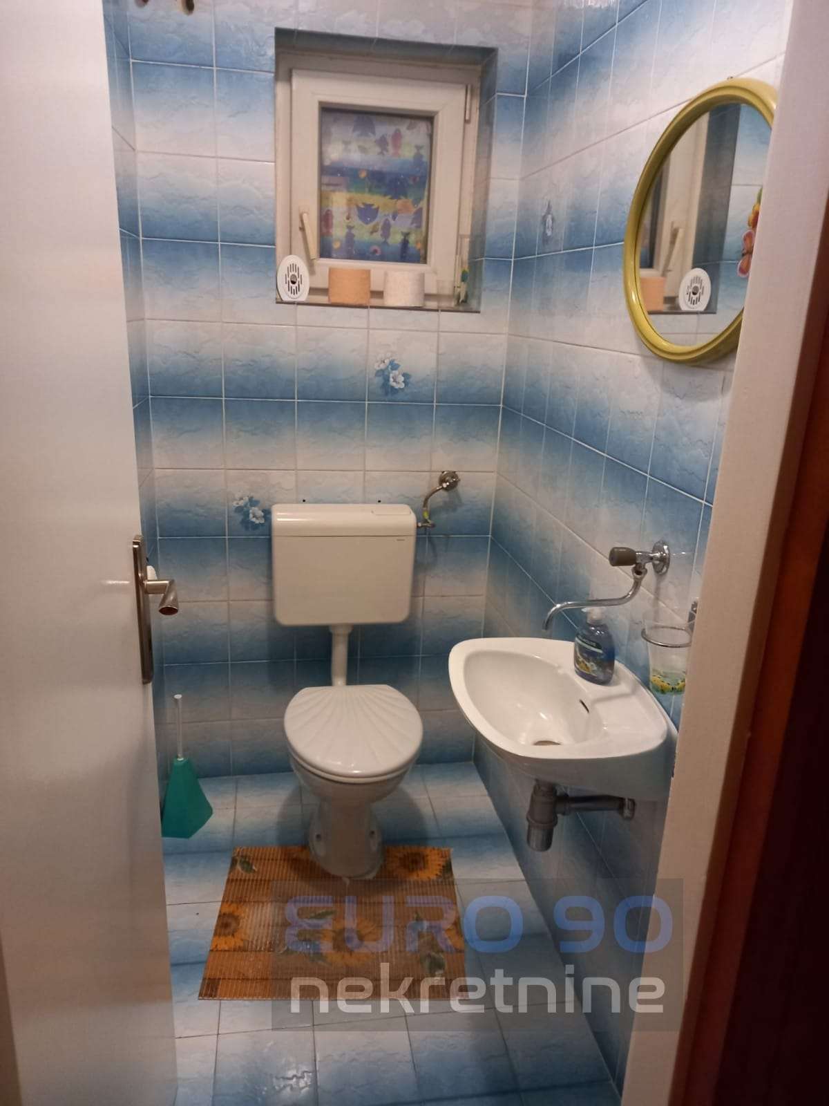 listing-small
