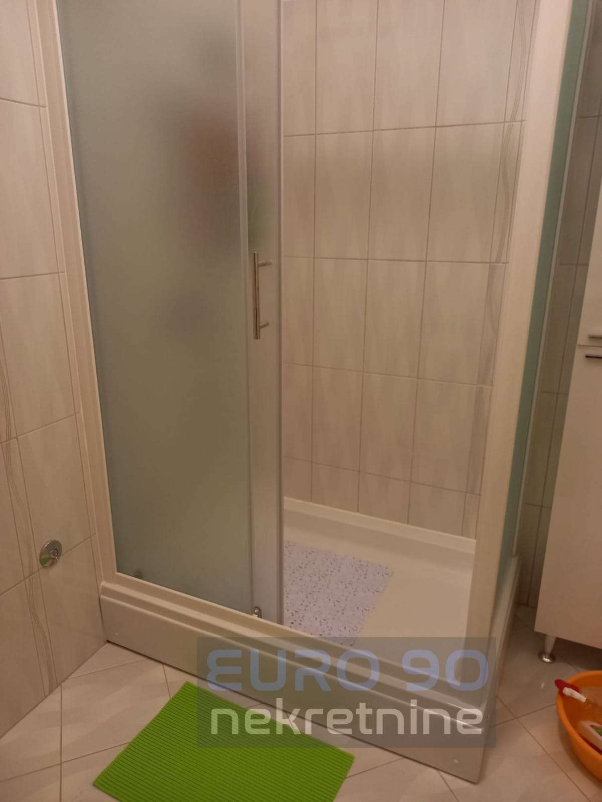 listing-small