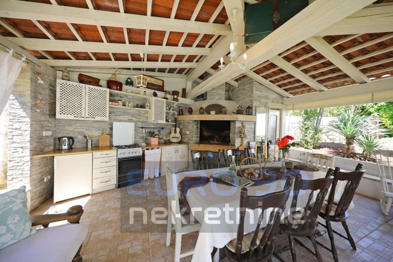 listing-small