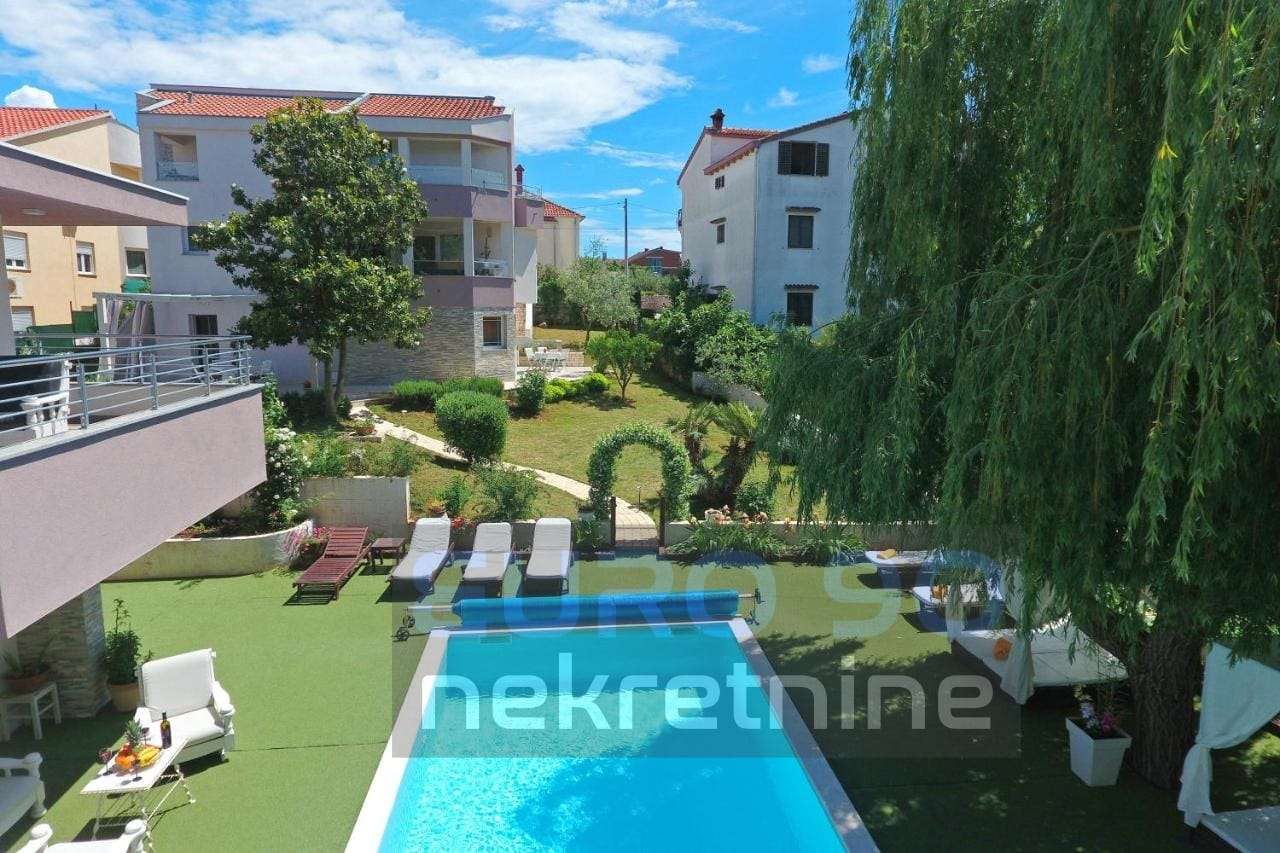 listing-small