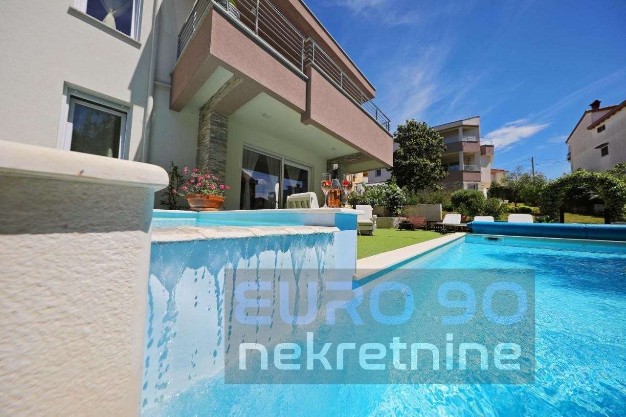 listing-small