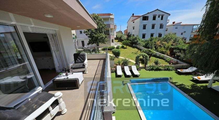 listing-small