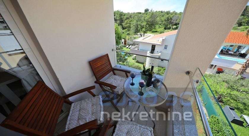 listing-small