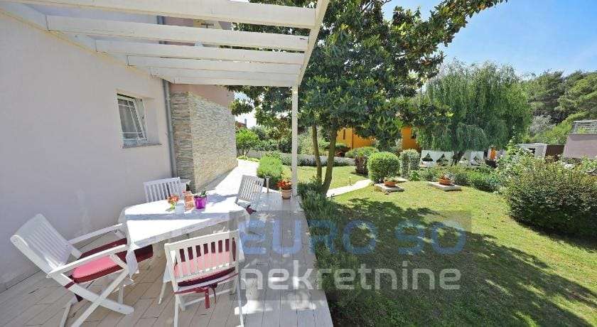 listing-small