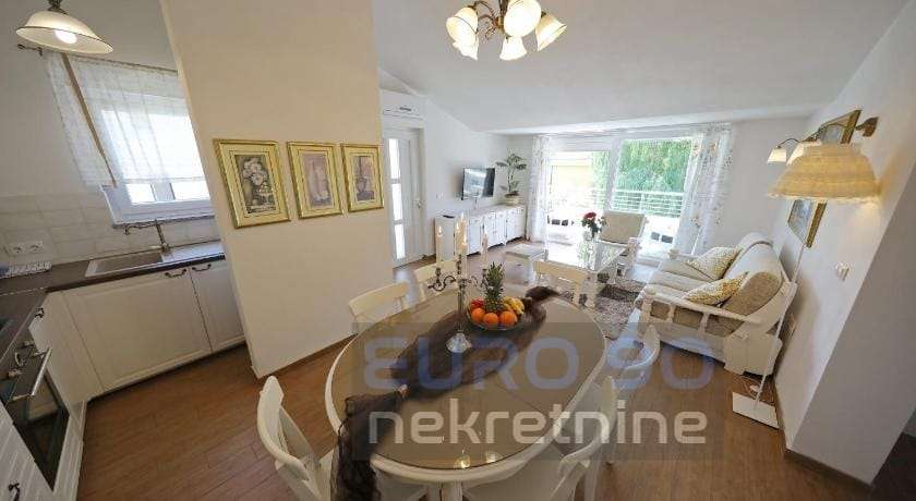 listing-small