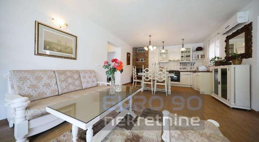 listing-small
