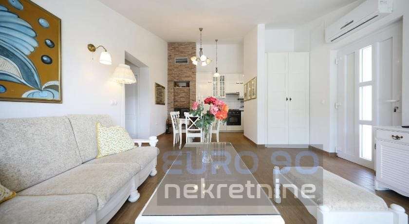 listing-small