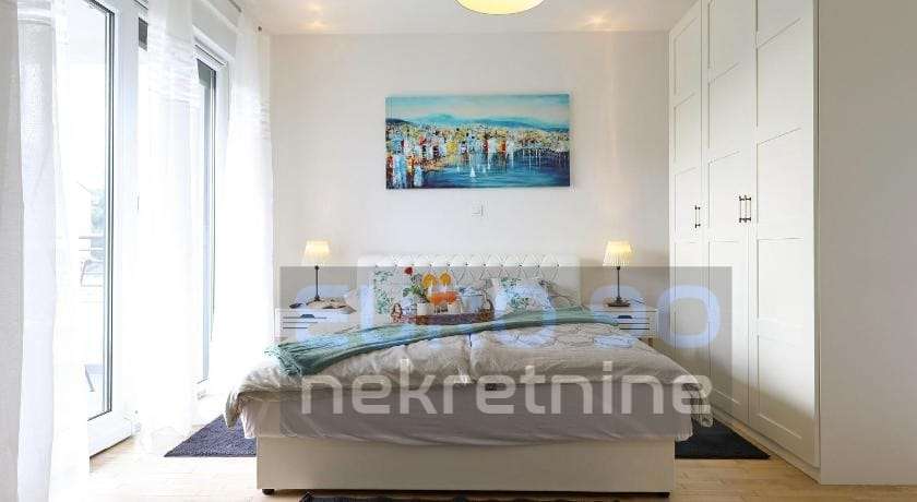 listing-small