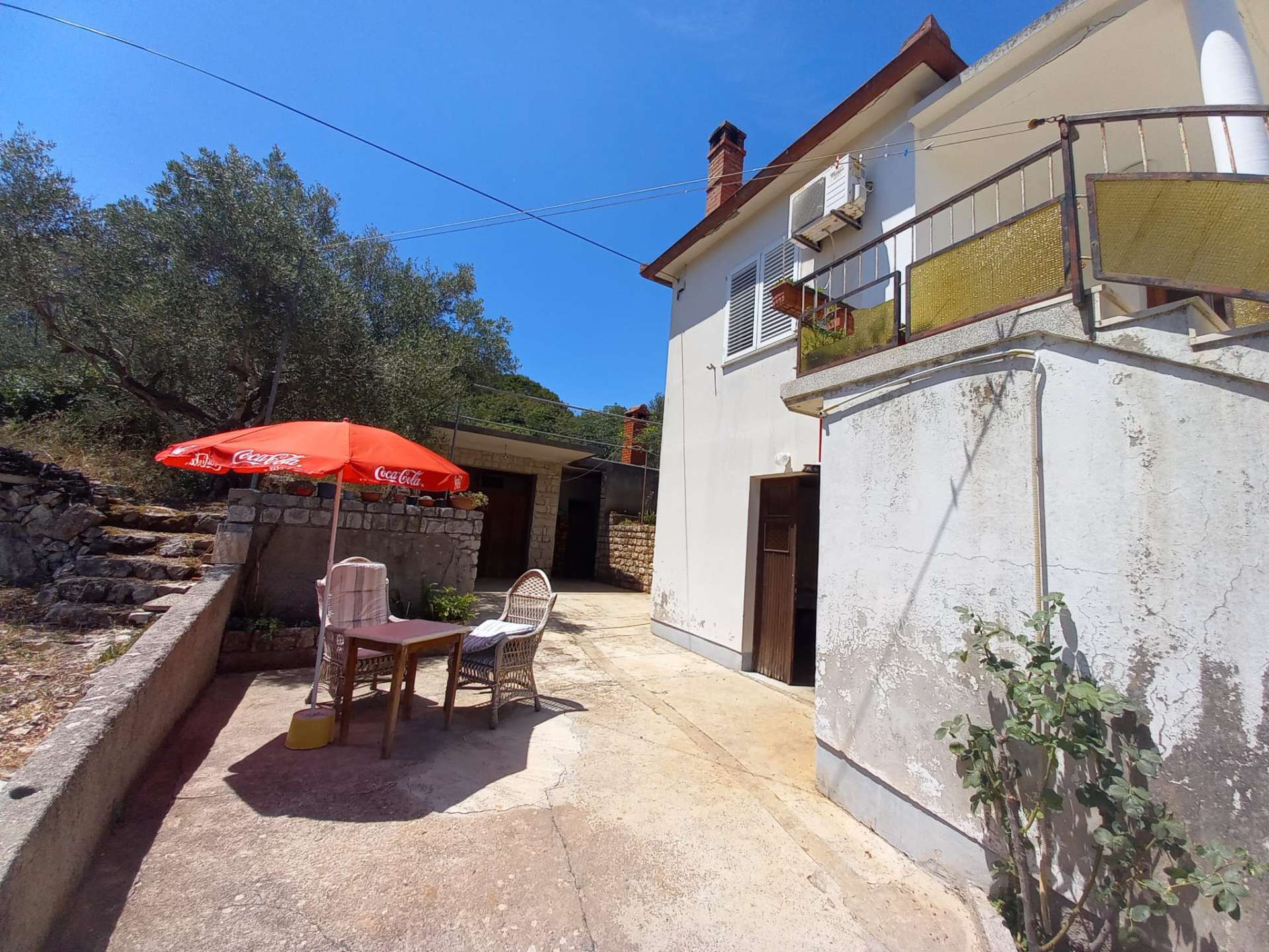 listing-small