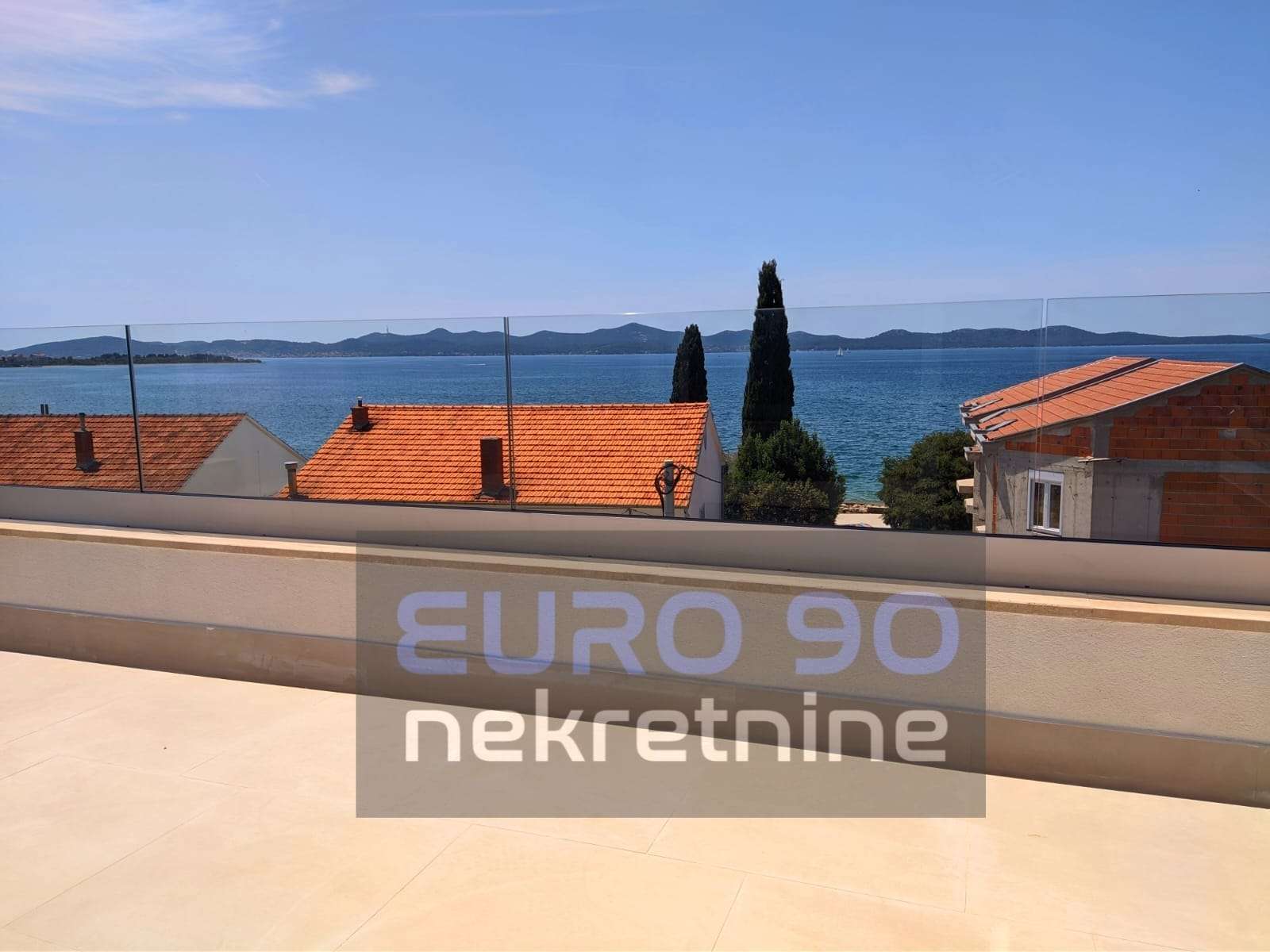 listing-small