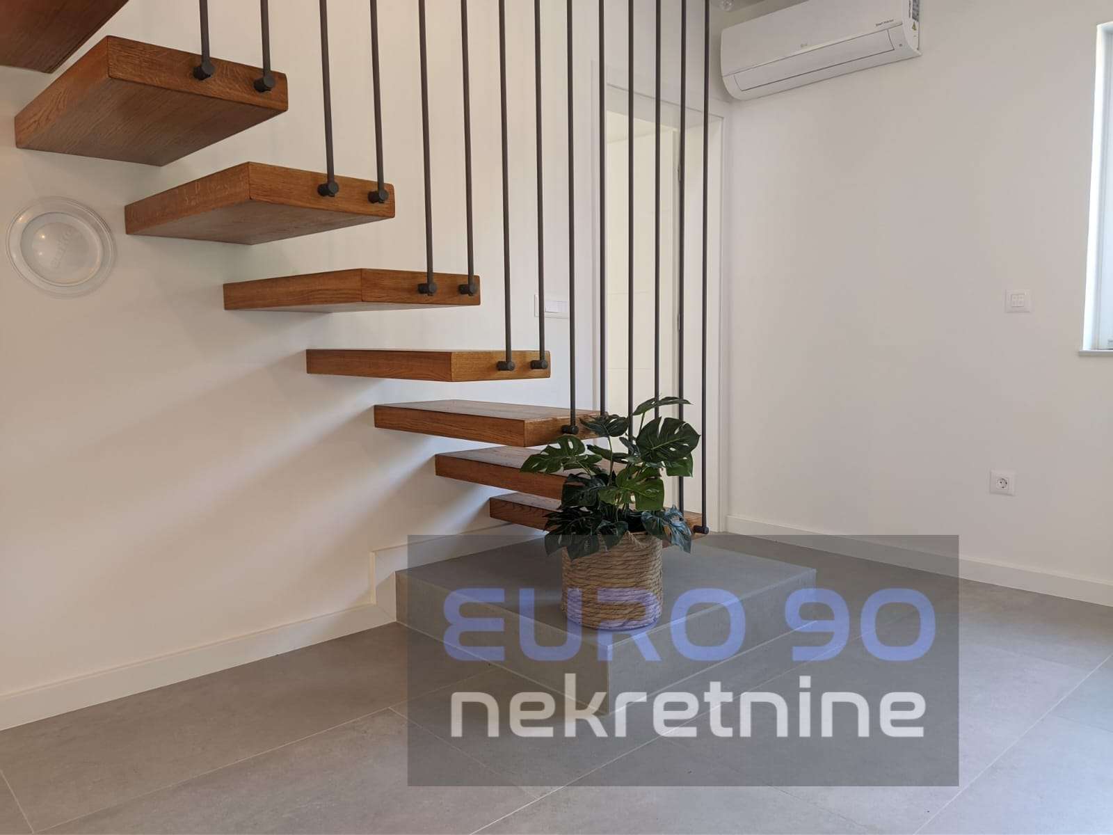 listing-small