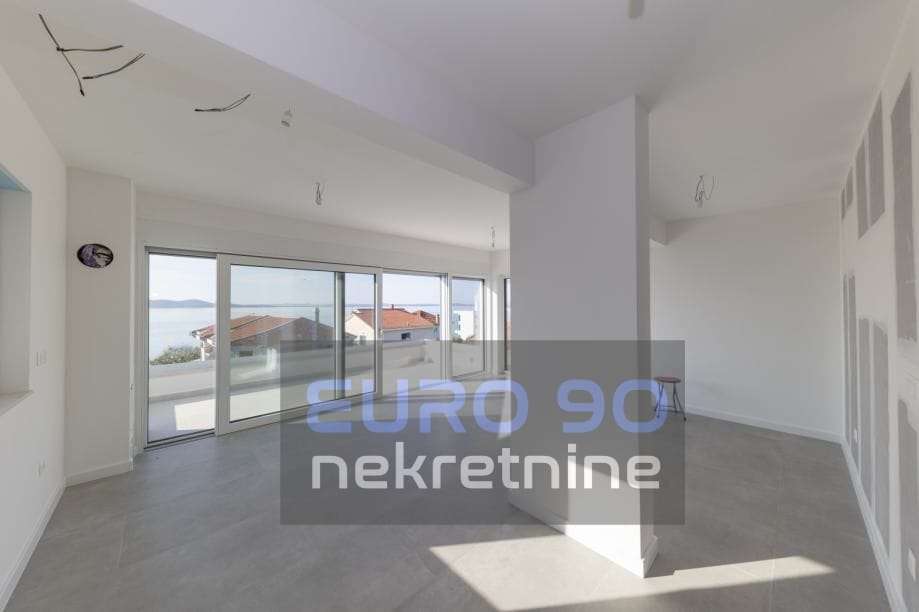 listing-small