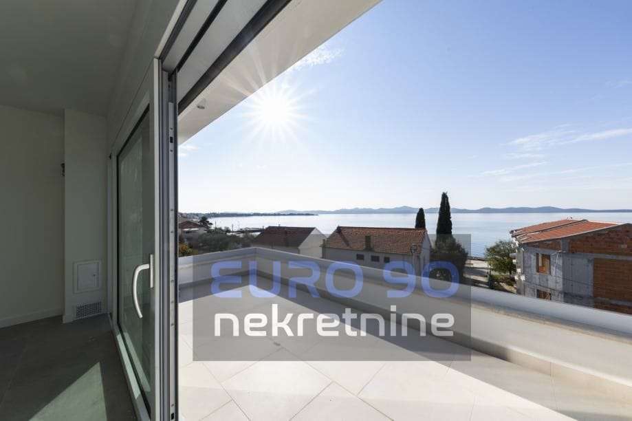 listing-small
