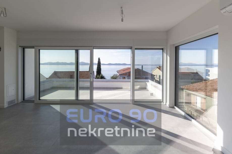 listing-small