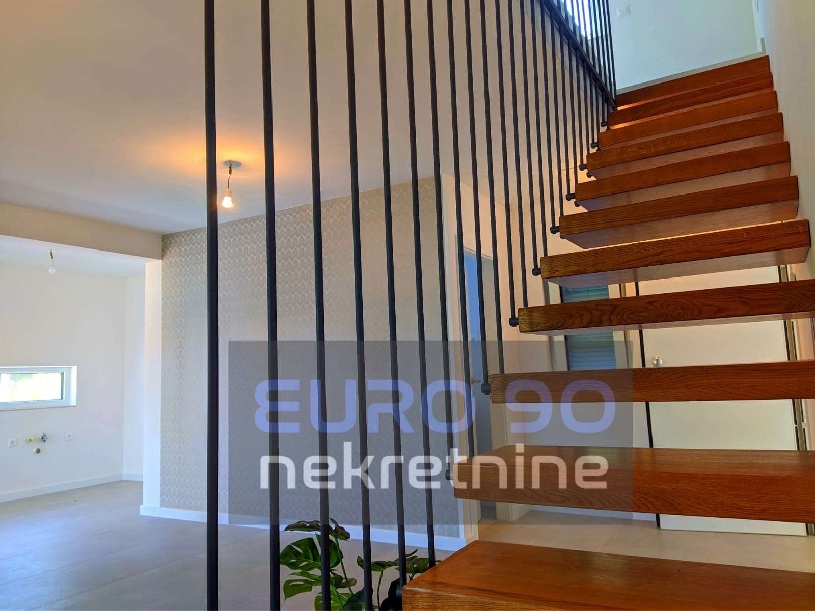 listing-small