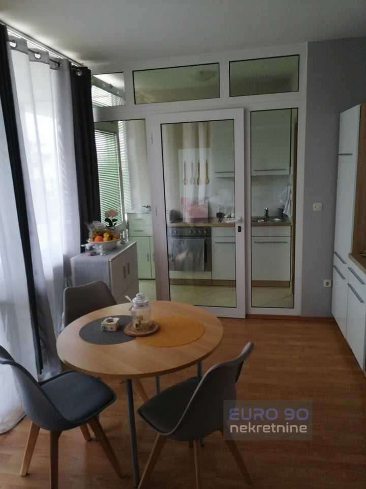 listing-small
