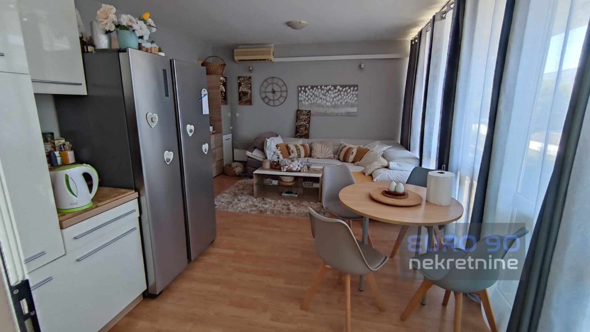 listing-small