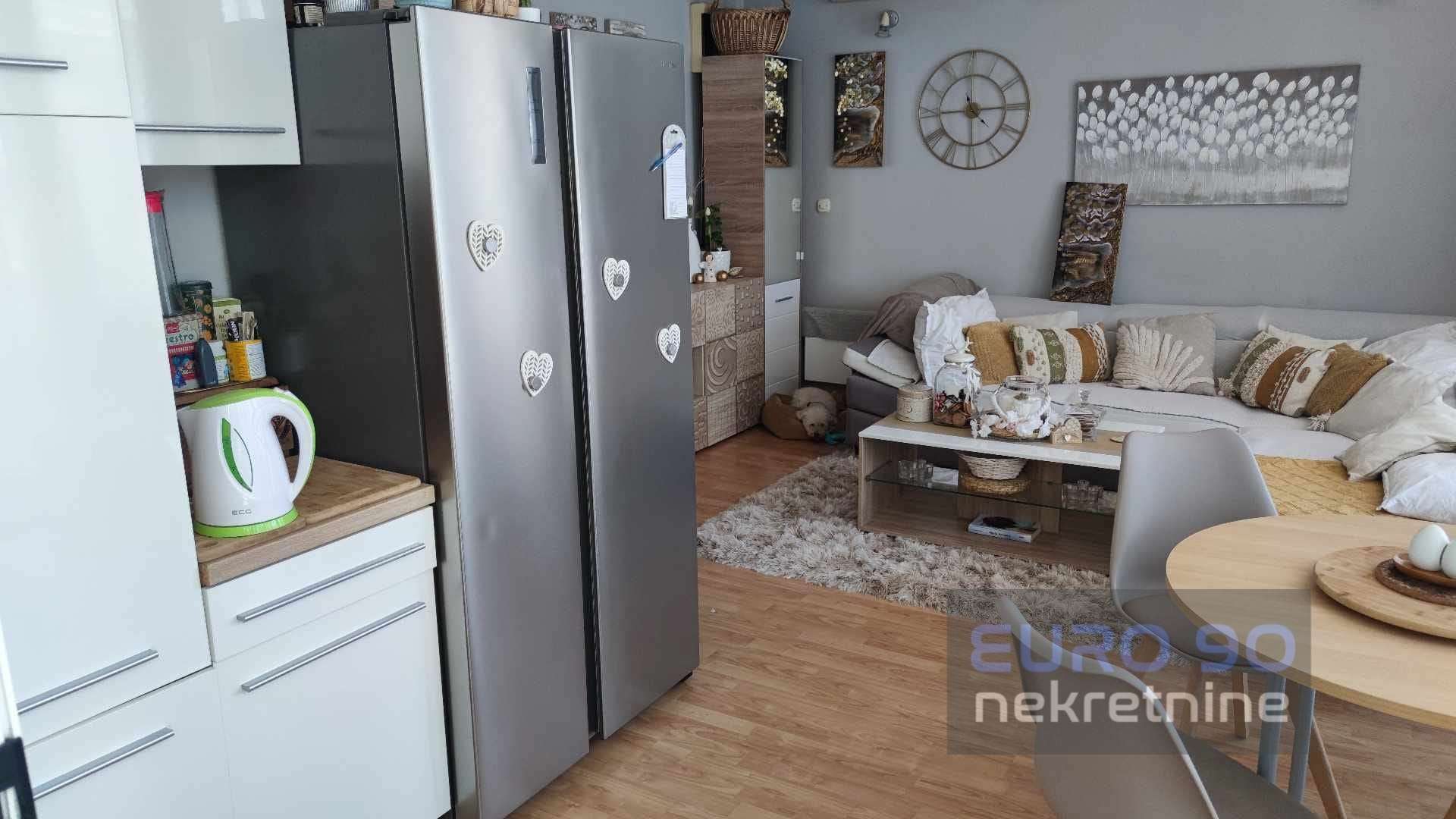 listing-small