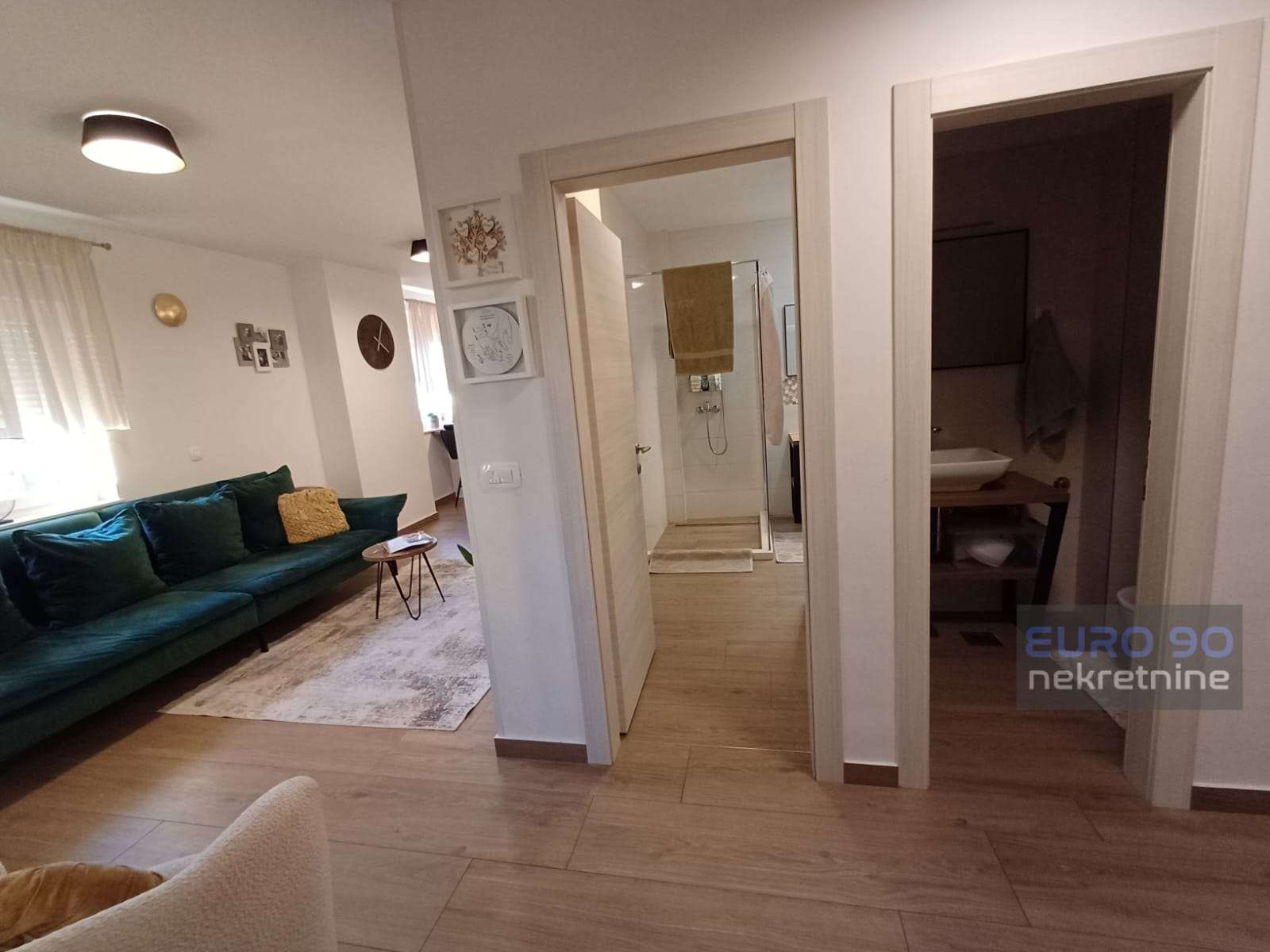 listing-small