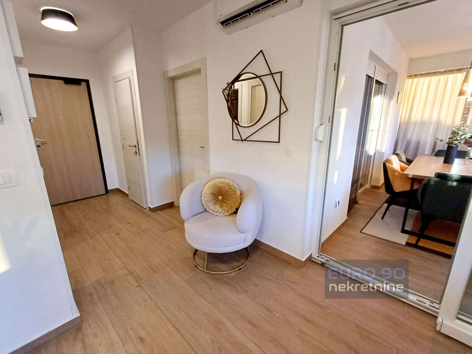 listing-small