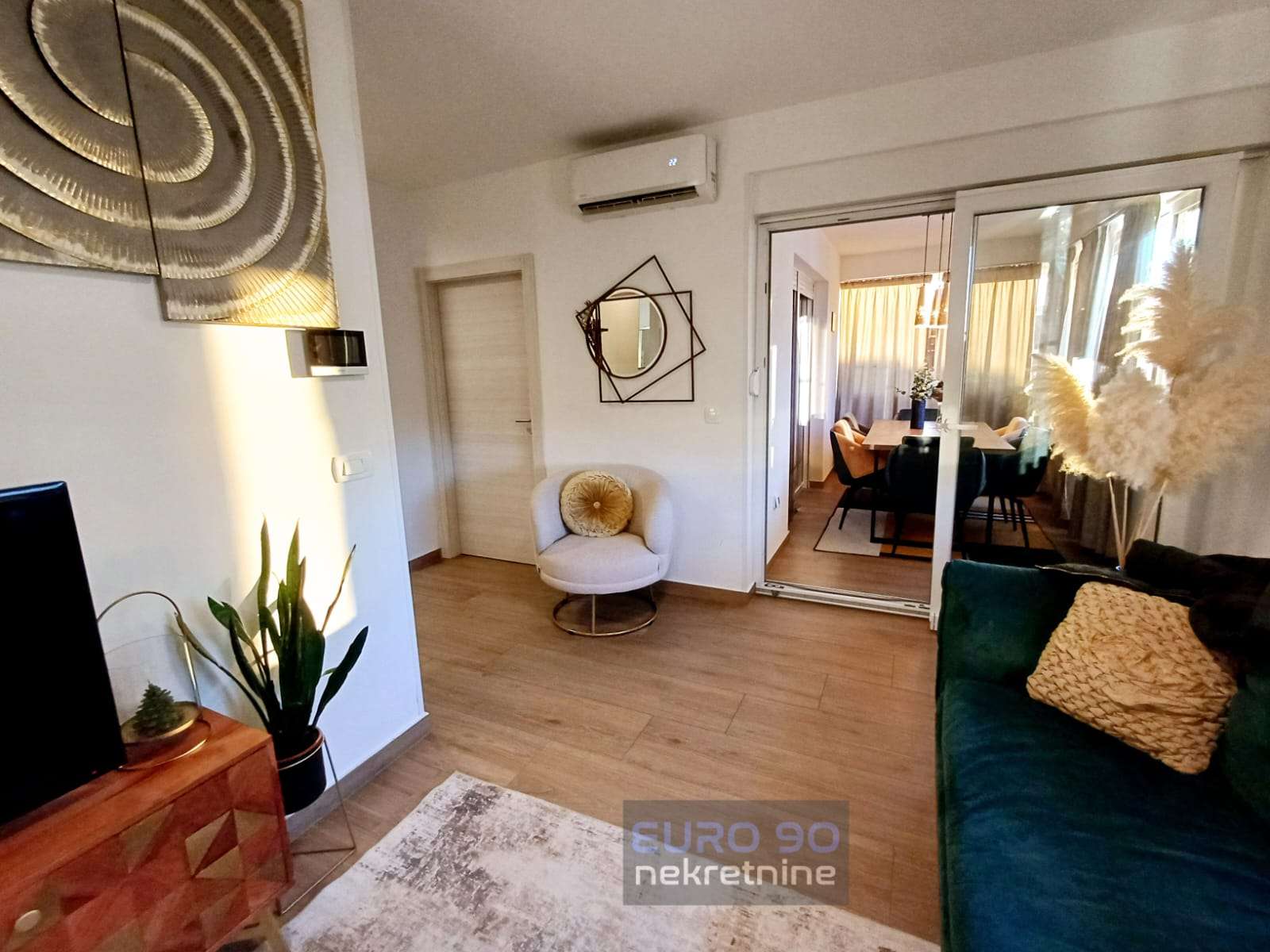 listing-small