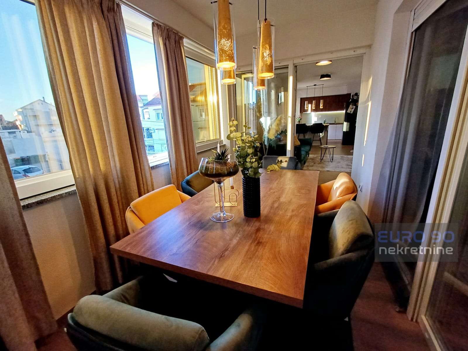 listing-small