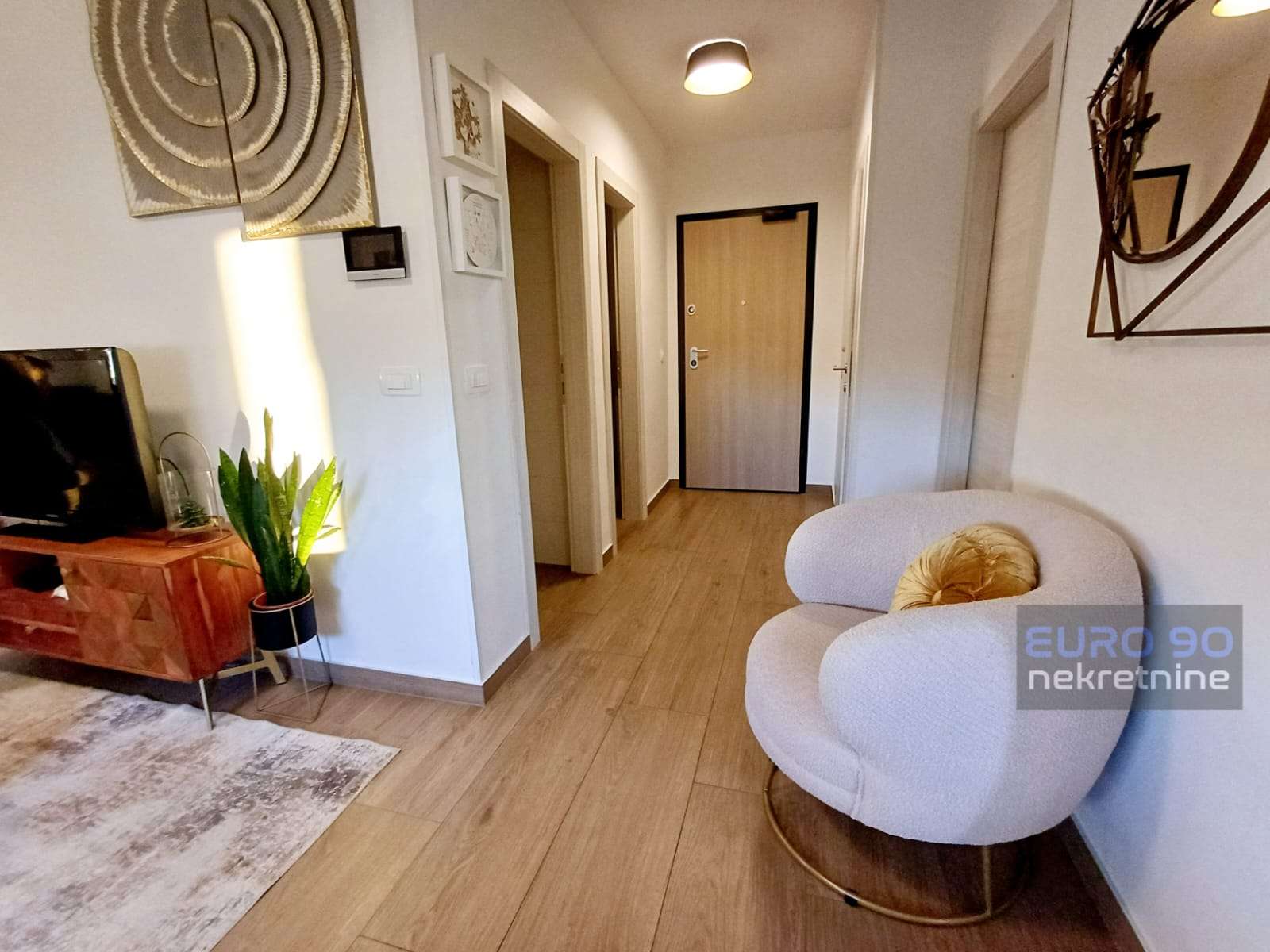 listing-small