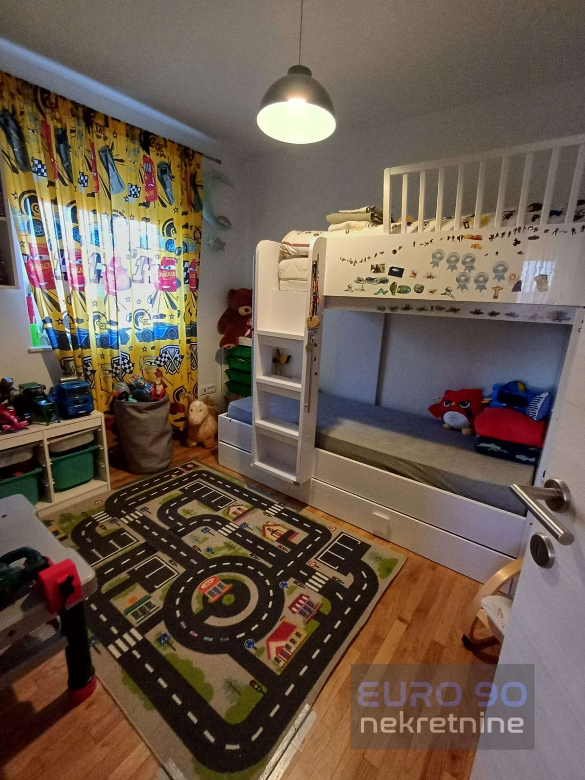 listing-small