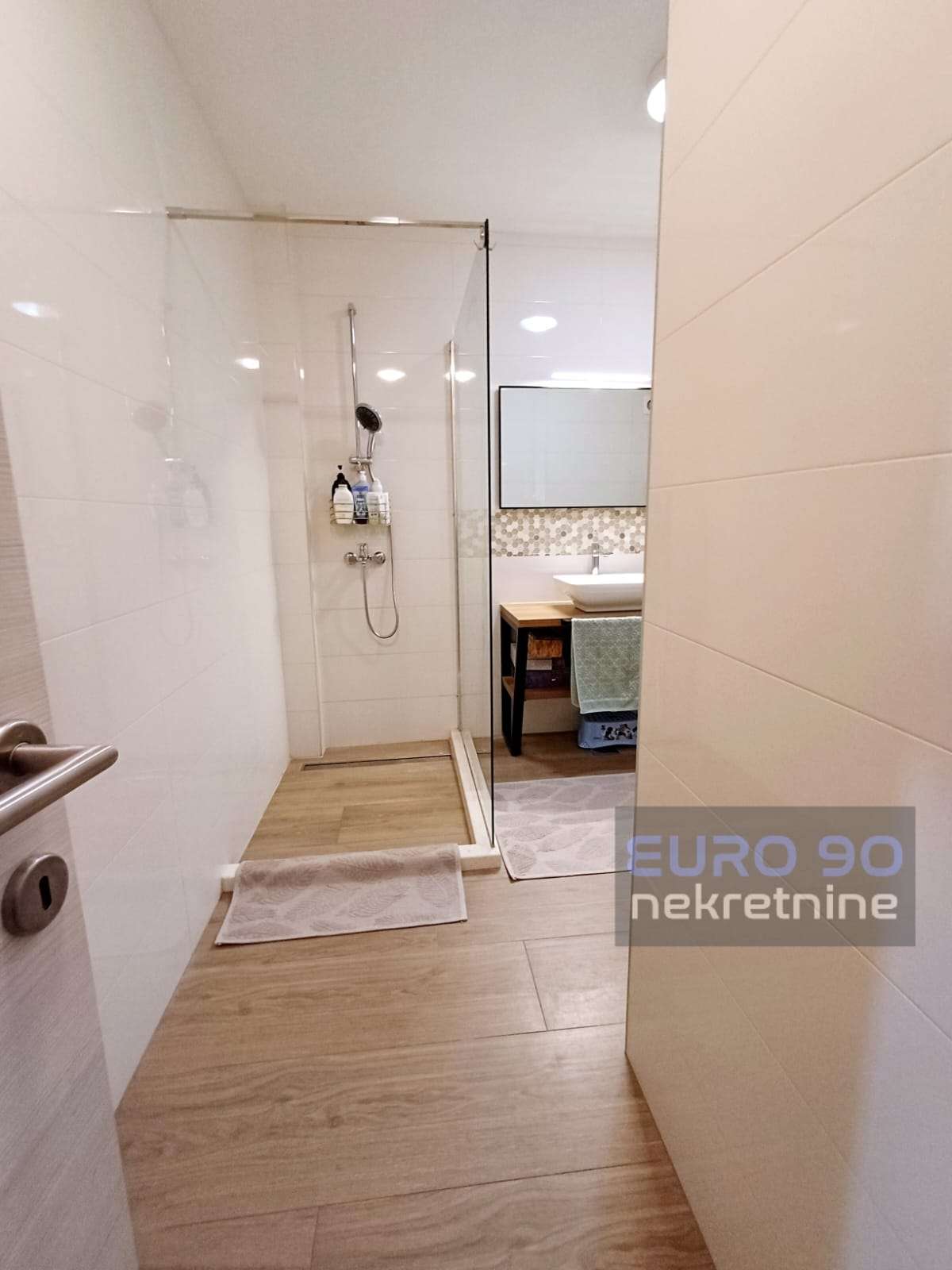 listing-small