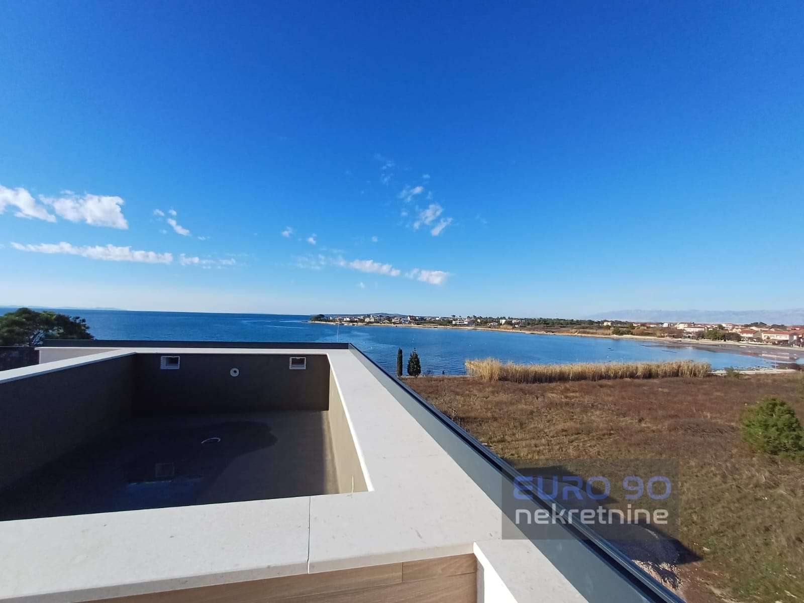 listing-small