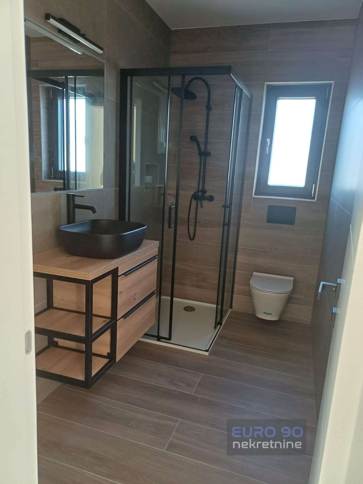 listing-small