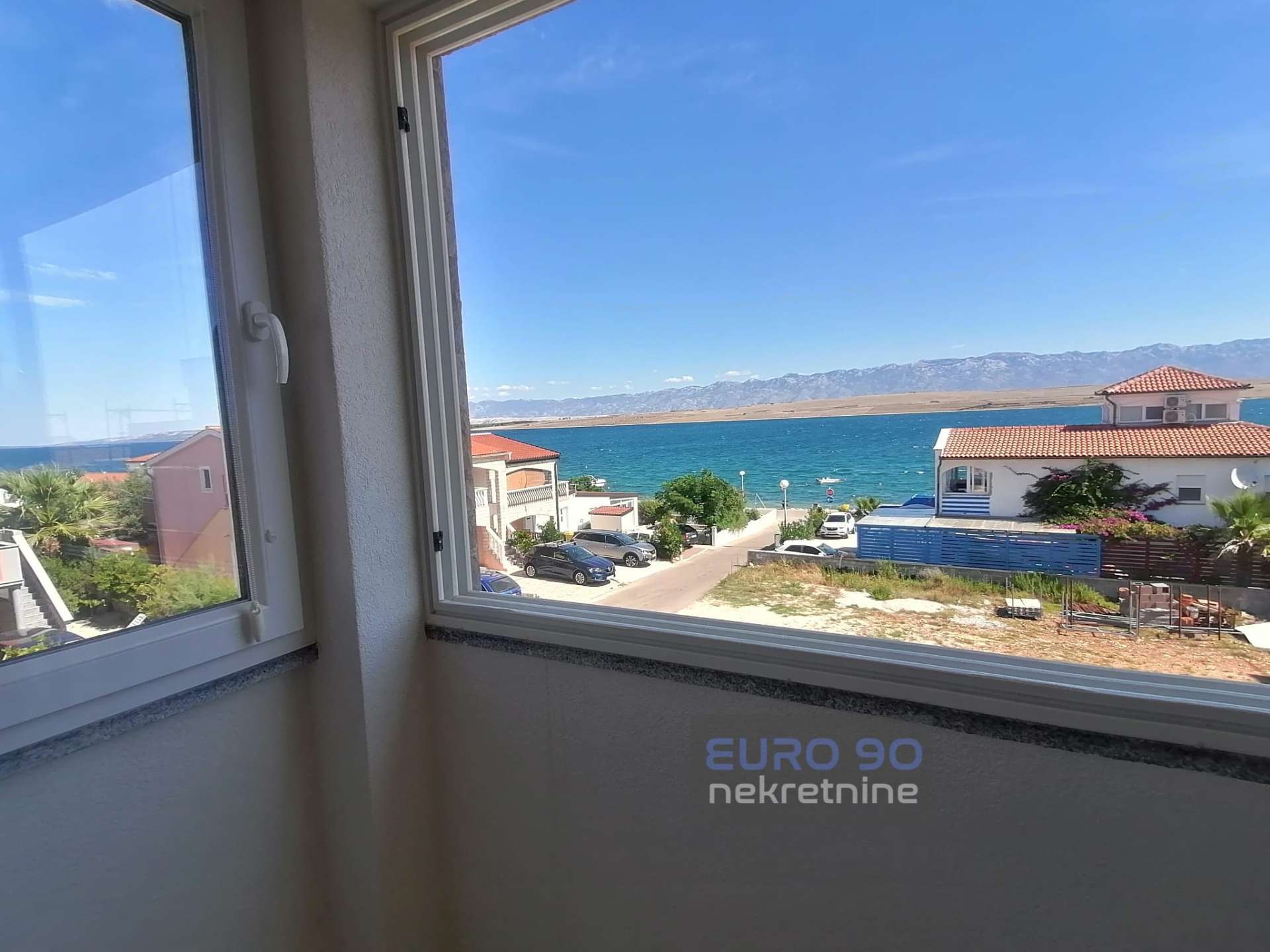 listing-small