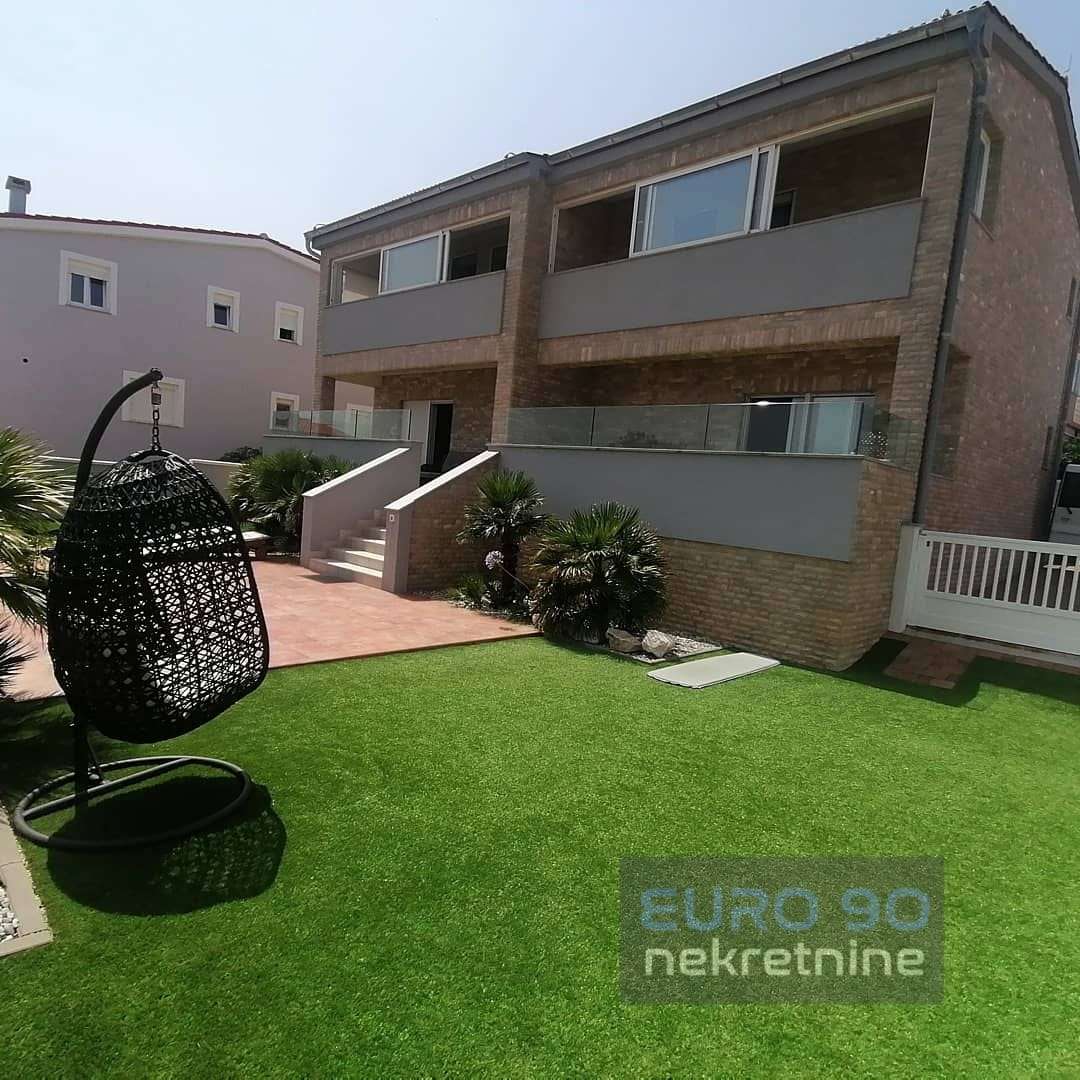listing-small