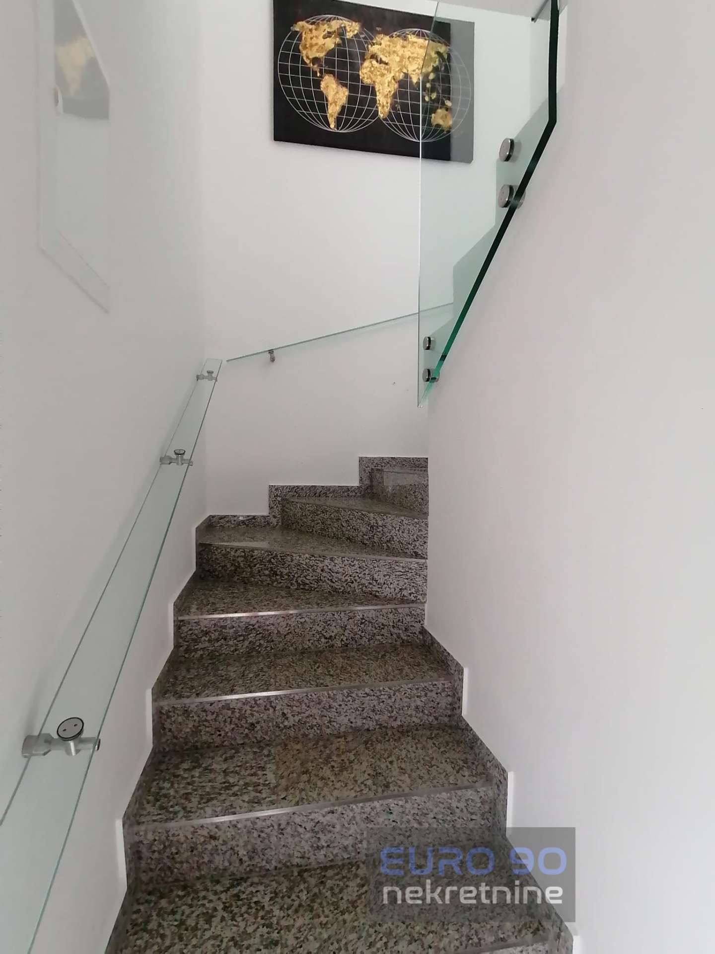 listing-small
