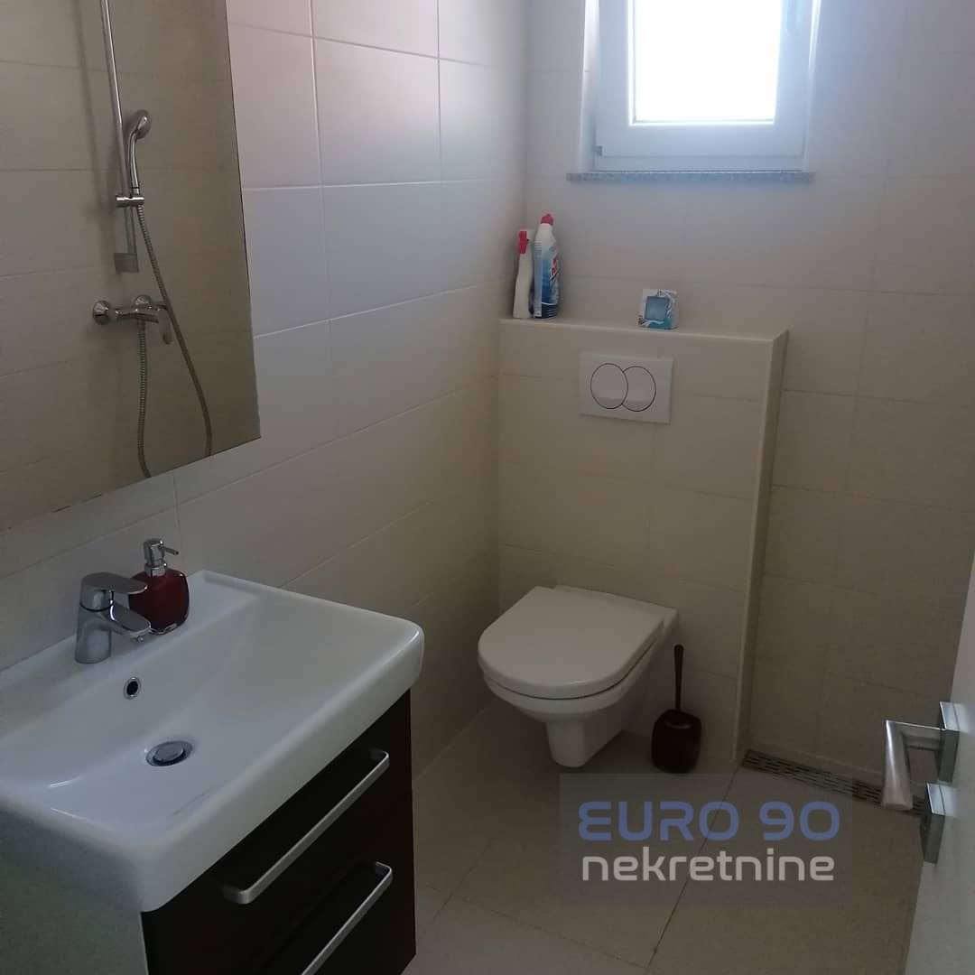 listing-small