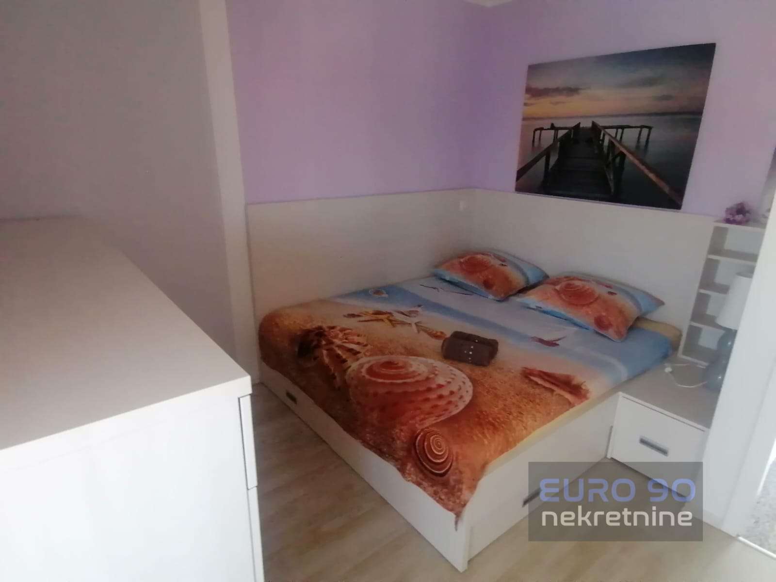 listing-small