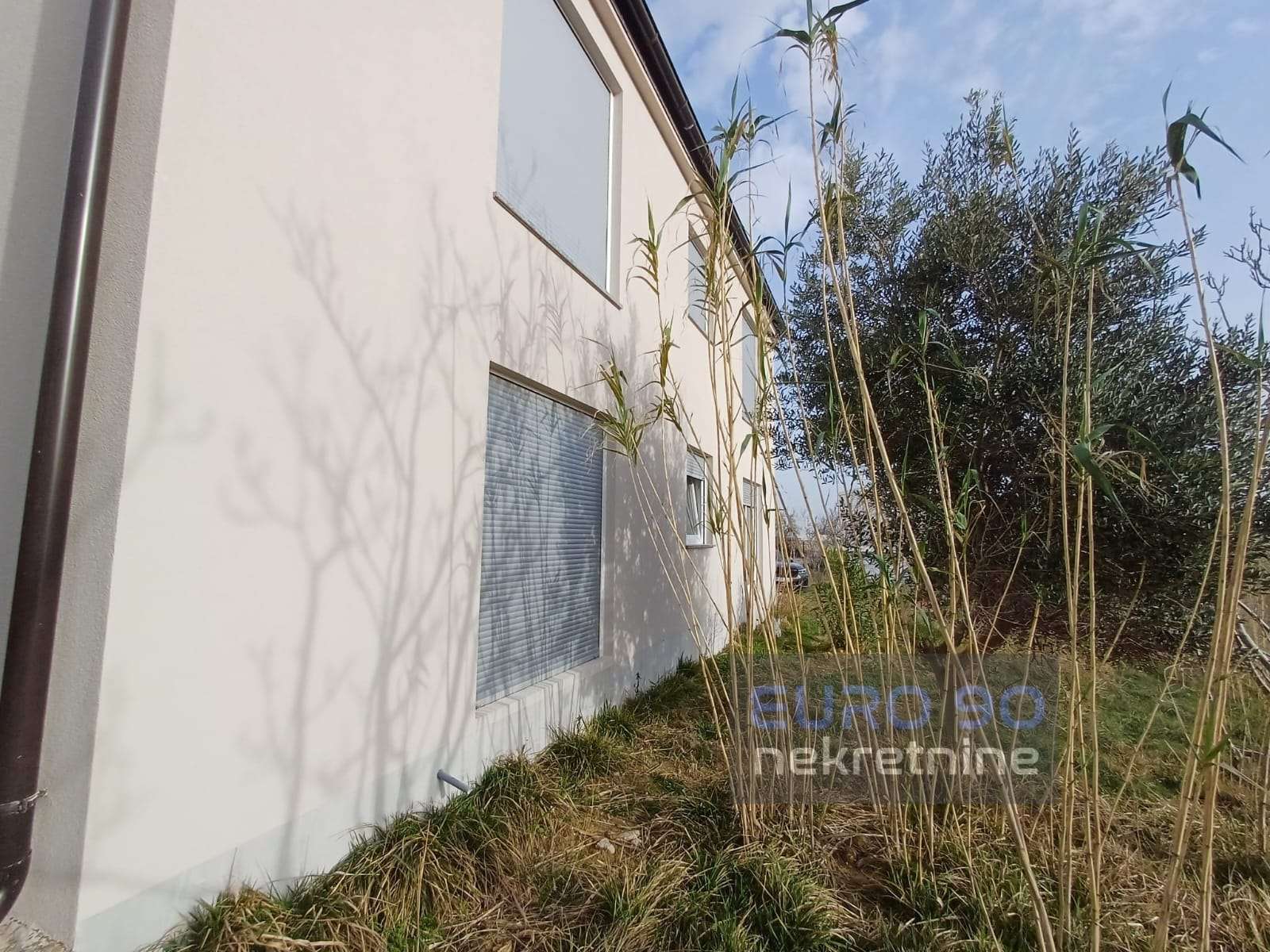 listing-small