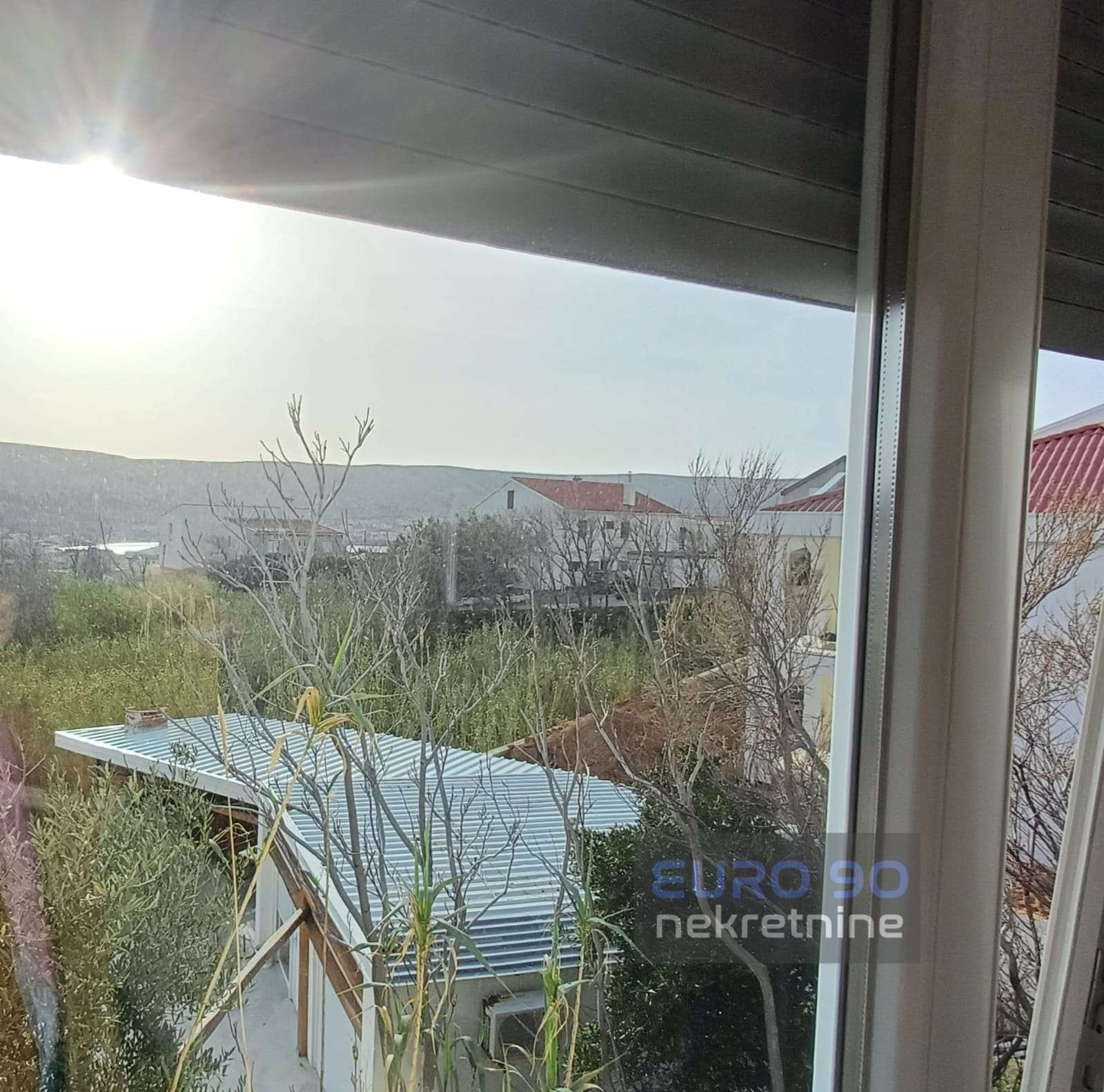 listing-small