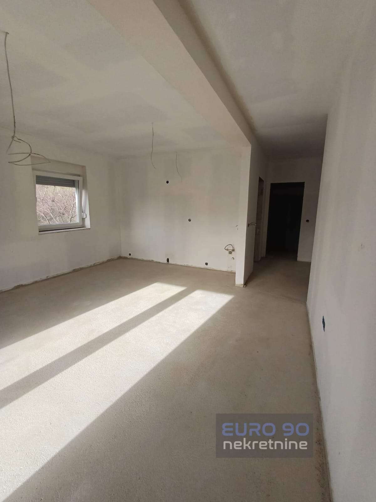 listing-small