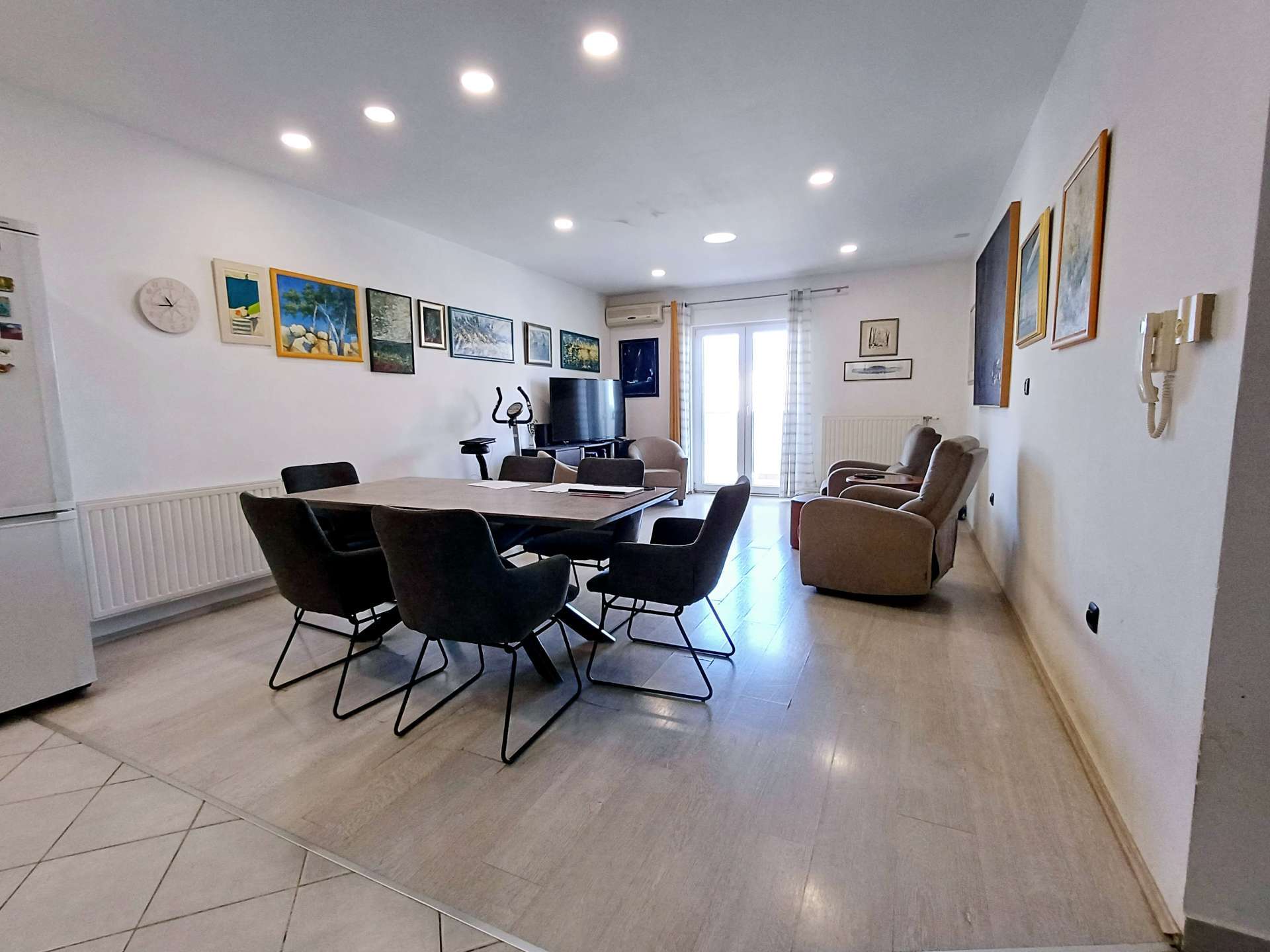 listing-small