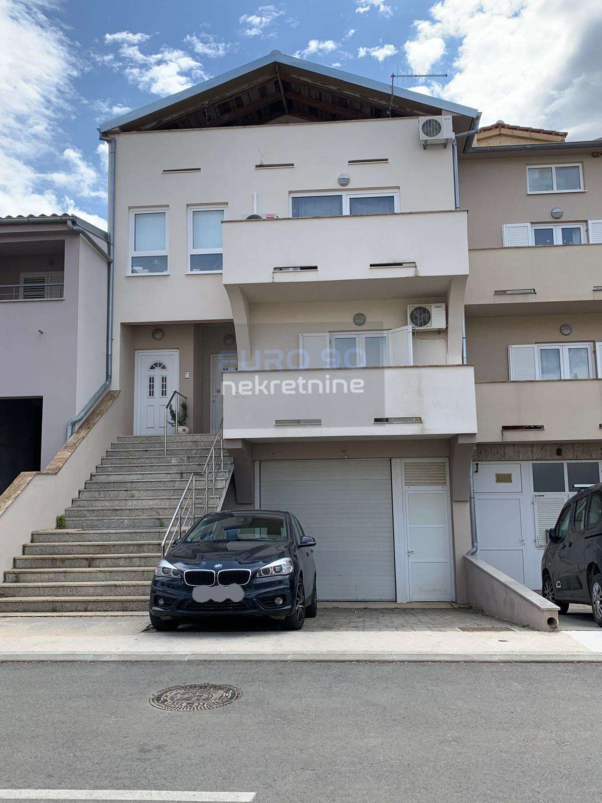 listing-small
