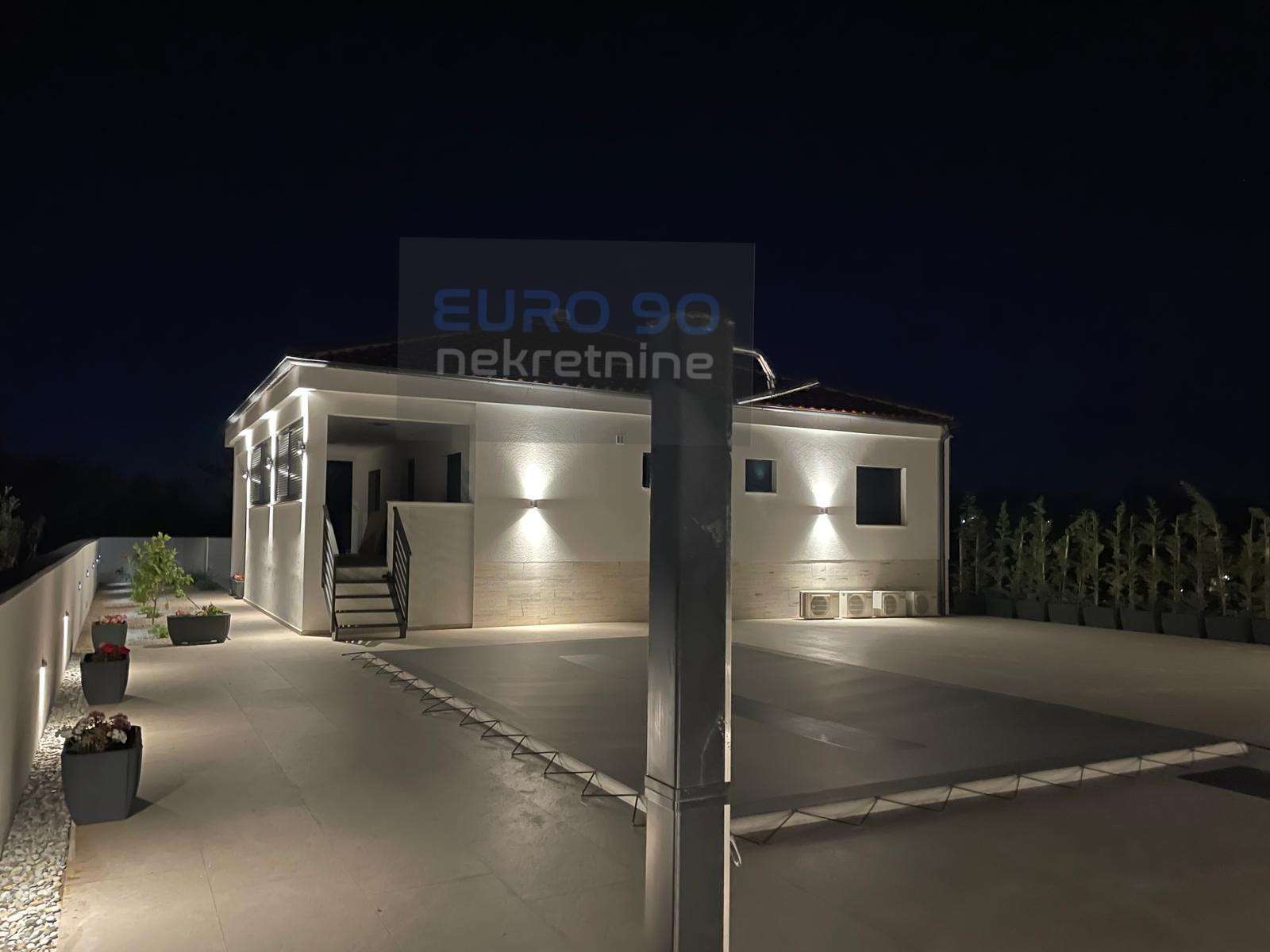 listing-small