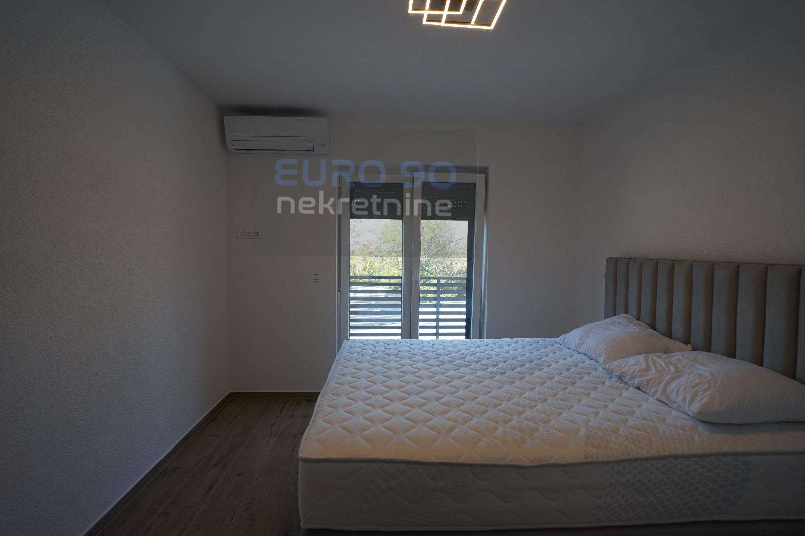 listing-small