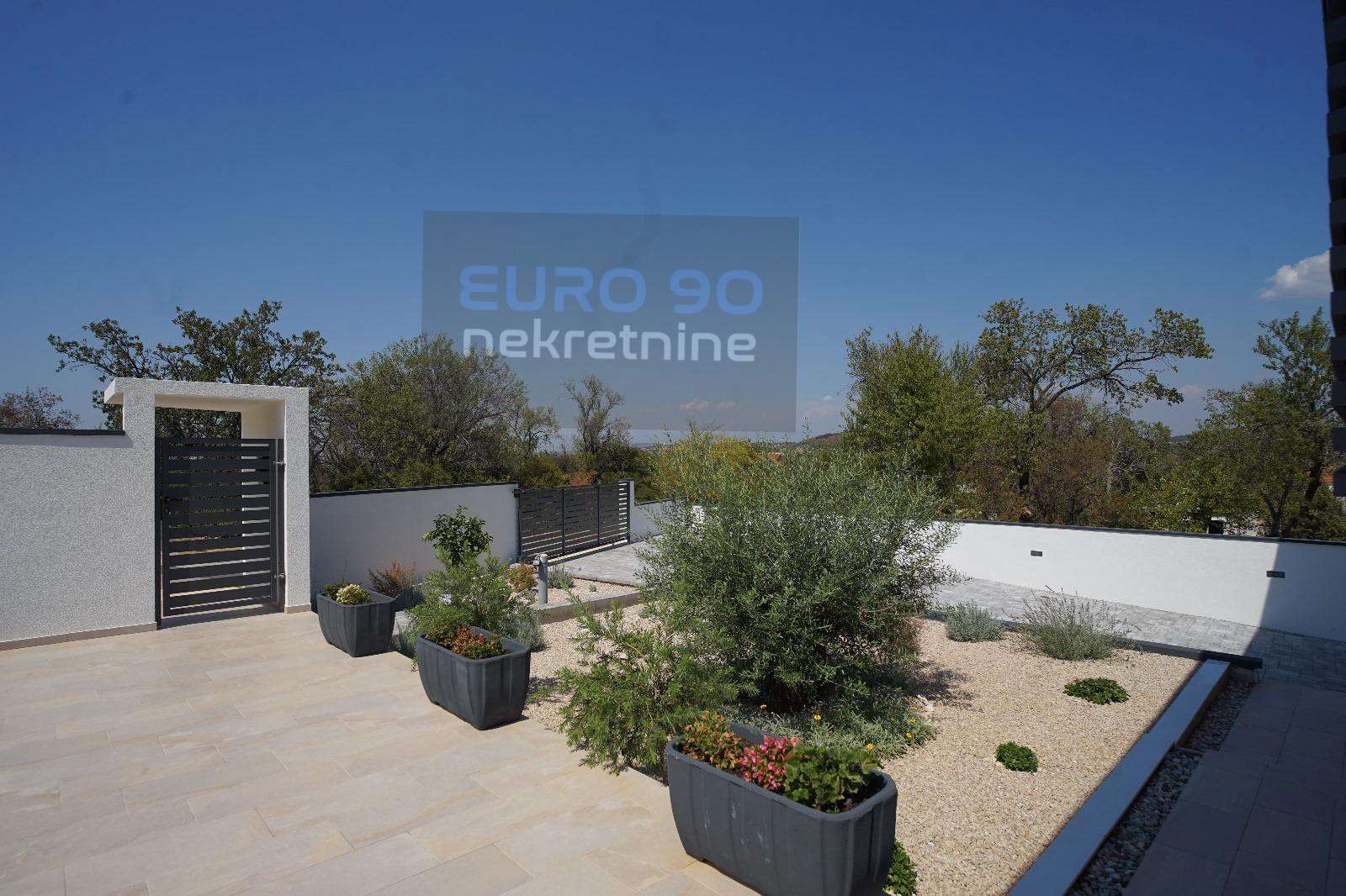 listing-small